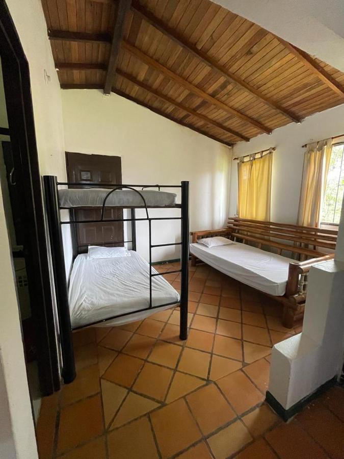 Hotel Candilejas Puerto Berrio 外观 照片
